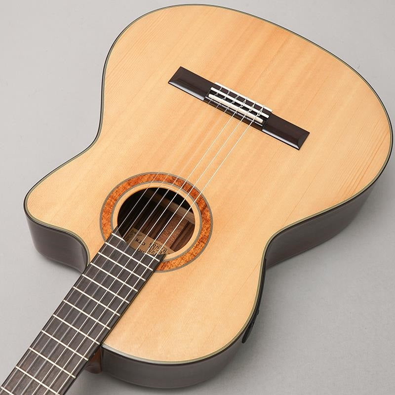 CTM_CE-3D_Select_Spruce_Top_05