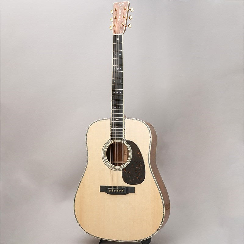CTM_D-45_PROMO_GE_Style_Swiss_Spruce___Guatemalan_Rosewood___Hide_Glue_&_Thin_Finish_Martin_03