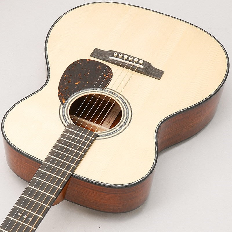 CTM_OM-28_PROMO_Italian_Alpine_Spruce___Cocobolo_#2837061_Martin_05