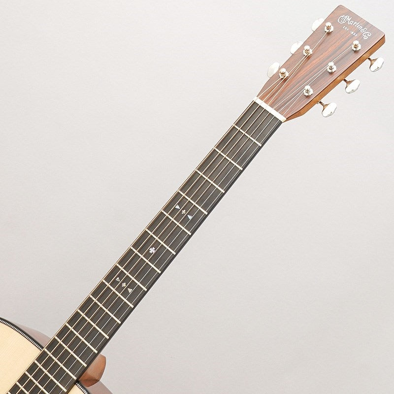 CTM_OM-28_PROMO_Italian_Alpine_Spruce___Cocobolo_#2837061_Martin_08