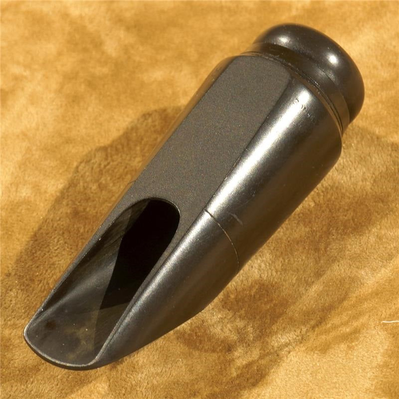 Coast_Alto_Saxophone_Mouthpiece,_Hard_Rubber,_R3_02