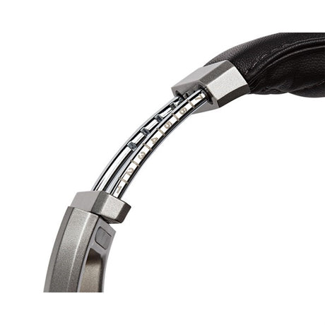 Denon_AH-D9200_Closed-Back_Headphones_(Special_Order_Item)_05