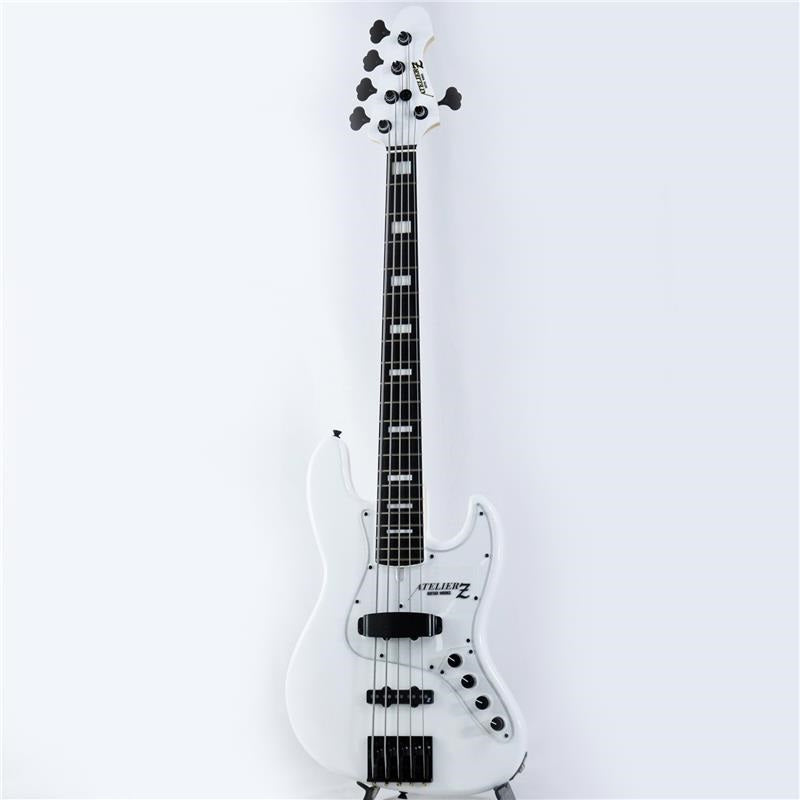 M#265_(WH_E_MH_w_Black_Hardware)_02