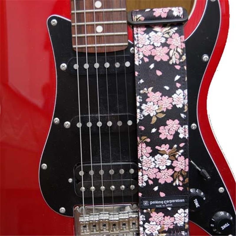 Nishijin-woven_guitar_strap_DGS-NWS60_in_cherry_blossom_black_and_pink_04