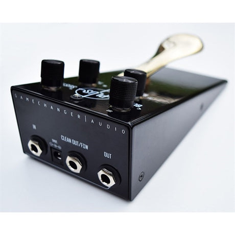 PLUS_PEDAL_(Game_Changer_Audio)_Foot_Pedal_02