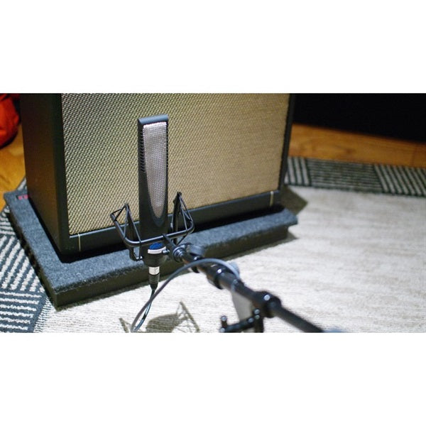 RNR1_Rupert_Neve_Designed_Ribbon_Microphone_(Backorder_Item)_09