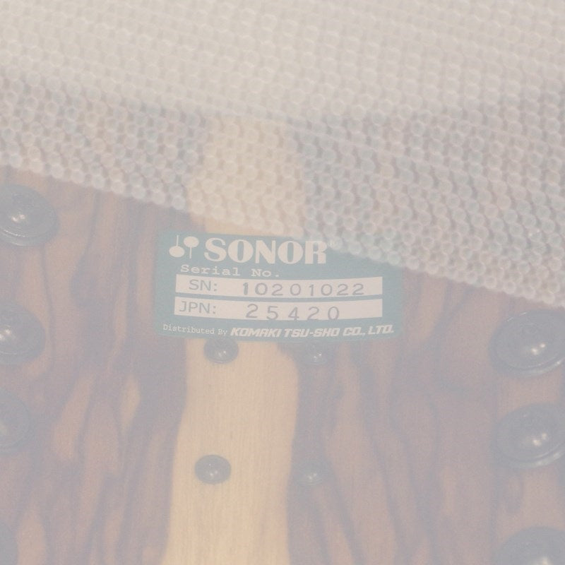 SQ2_14x7_Beech_Medium_Snare_Drum_-_Semi_Gloss_Dark_Roots___Black_Parts_08