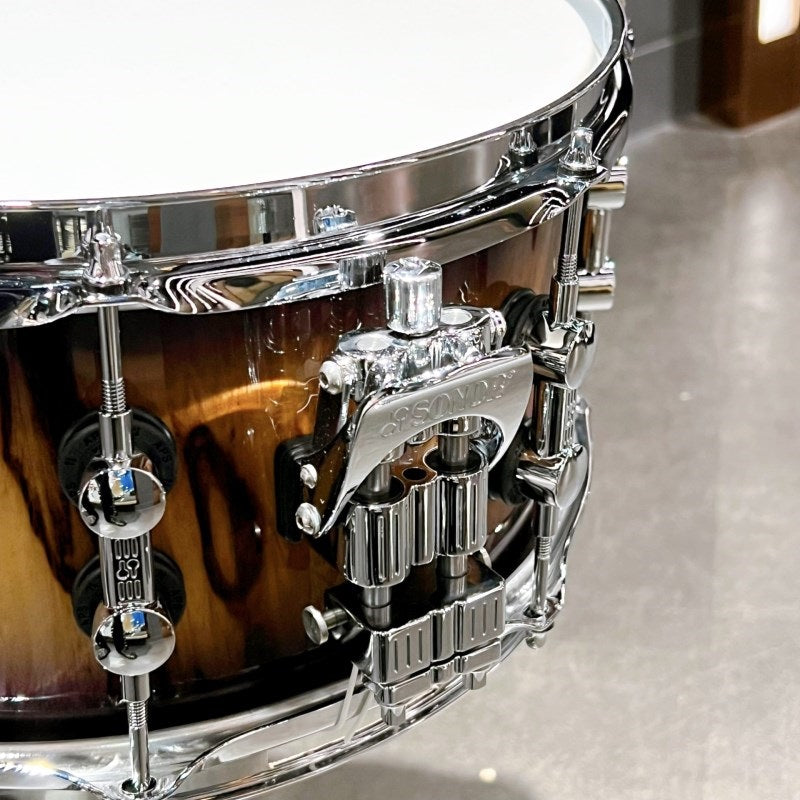 SQ2_System_Snare_Drum_-_Beech_13x6_5_-_Purple_Burst_Finish_with_African_Marble_(Special_Order)_02
