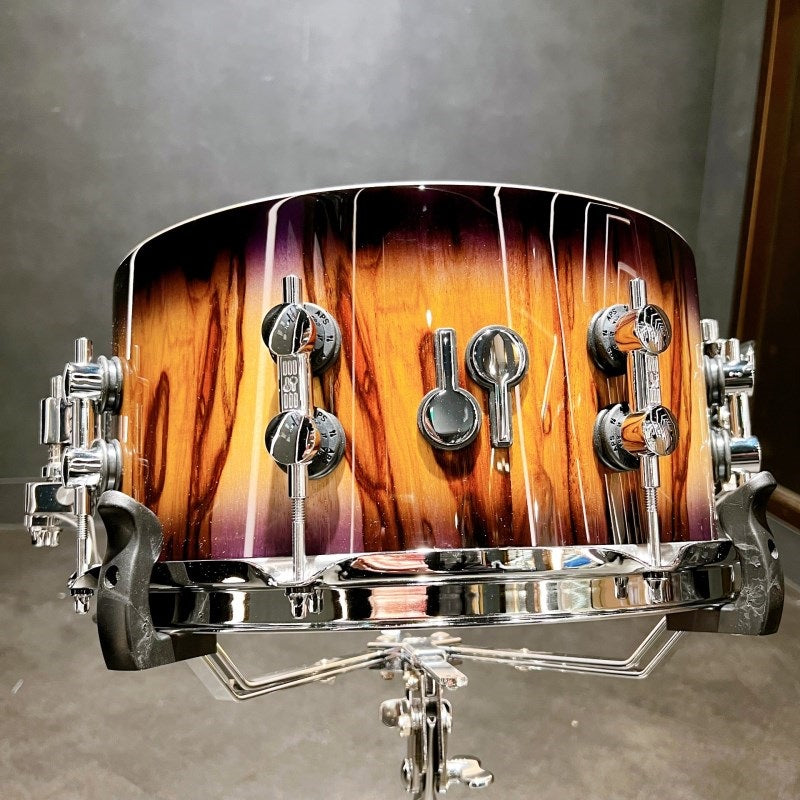 SQ2_System_Snare_Drum_-_Beech_13x6_5_-_Purple_Burst_Finish_with_African_Marble_(Special_Order)_05