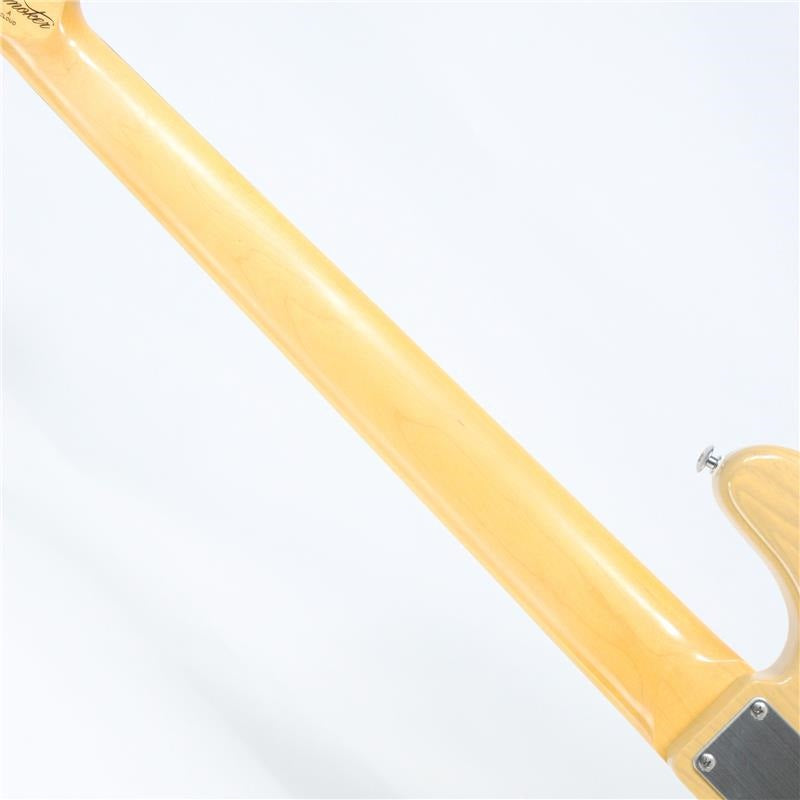 Trad_Master_Series_Beta_P5_Ash_(White_Blond_Light_Aged)_07