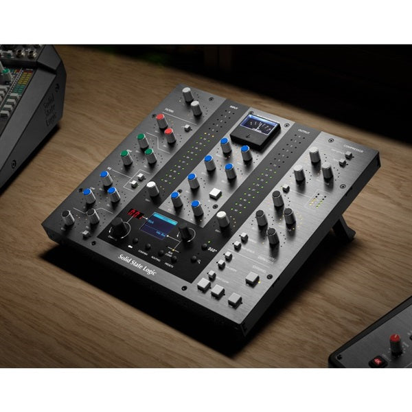 UC1_(SSL_native_plug-in_controller)_(Official_Japanese_Product)_05