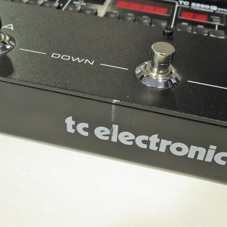 USED_2290_P_DYNAMIC_DIGITAL_DELAY_03
