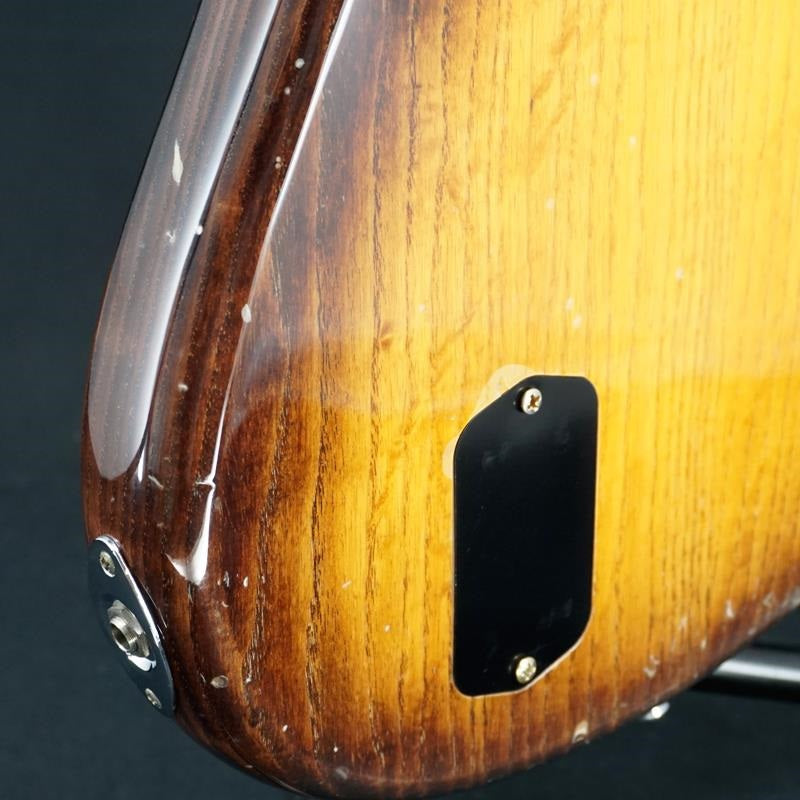 USED_American_Elite_Dimension_Bass_IV_HH_(Violin_Burst)_09