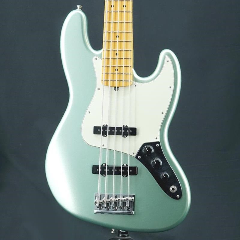 USED_American_Professional_II_Jazz_Bass_V_(Mystic_Surf_Green_Maple)_01