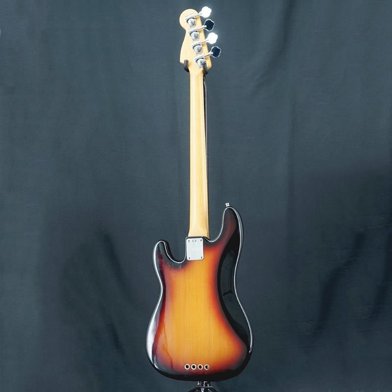 USED_American_Standard_Precision_Bass_(3CS)_'98_04