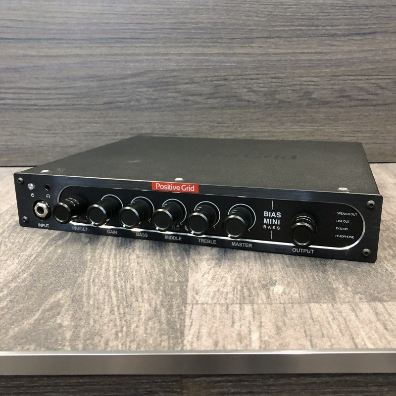 USED_BIAS_Mini_Bass_w_BIAS_Footswitch_01