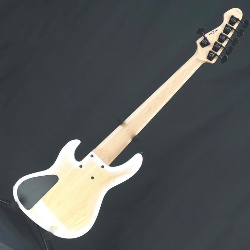 USED_Beta6_Custom_(TP-White_Burst)_04