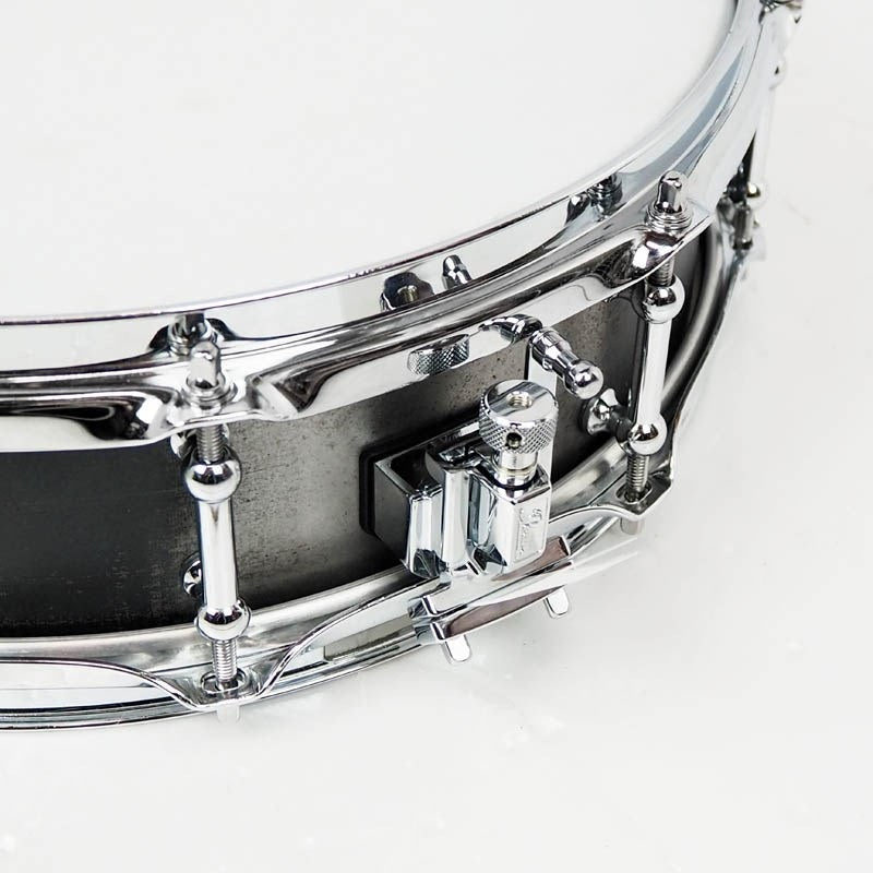 USED_Black_Iron_Snare_Drum_14x4_06