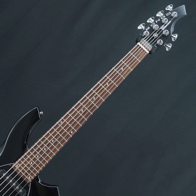 USED_Bongo_6_HS_(Black)_'16_05