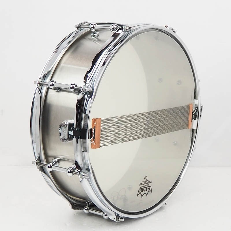 USED_Classic_Titanium_Snare_Drum_14x5_05