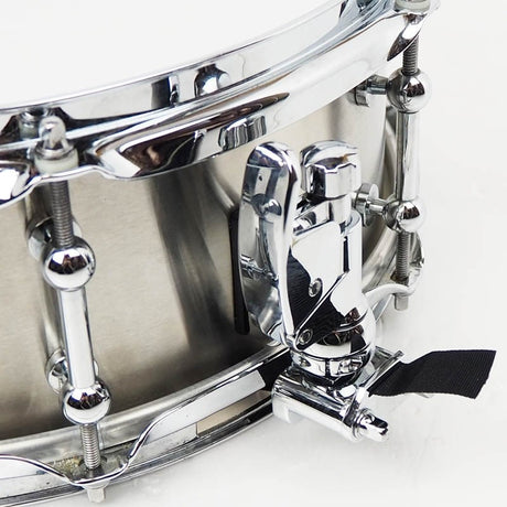 USED_Classic_Titanium_Snare_Drum_14x5_06