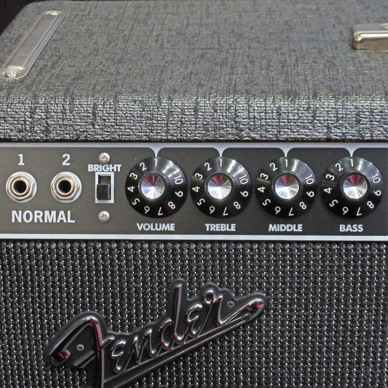 USED_GB_Twin_Reverb_02