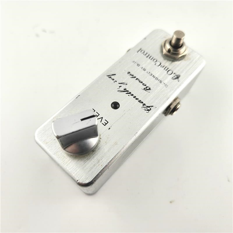 USED_Granith_Grey_Booster_02