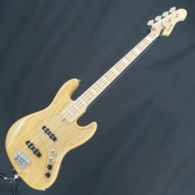 USED_M#245_Custom_(NAT)_03