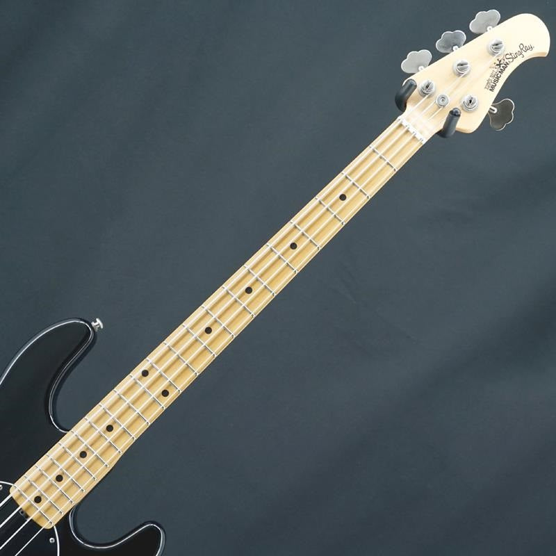 USED_StingRay_(Black_Maple)_05
