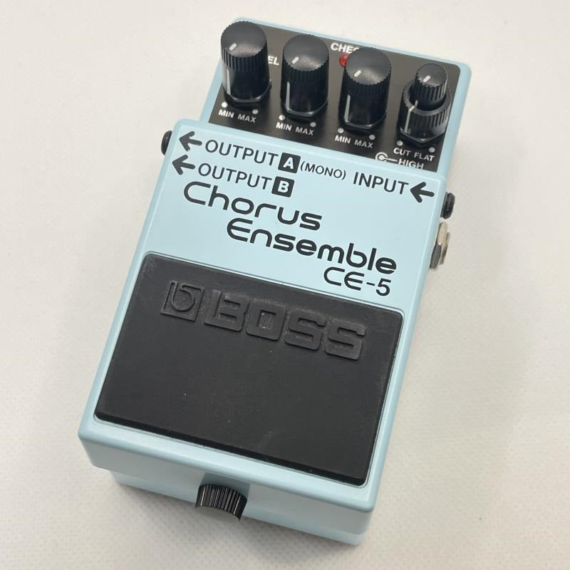 USED_Used_CE-5_01