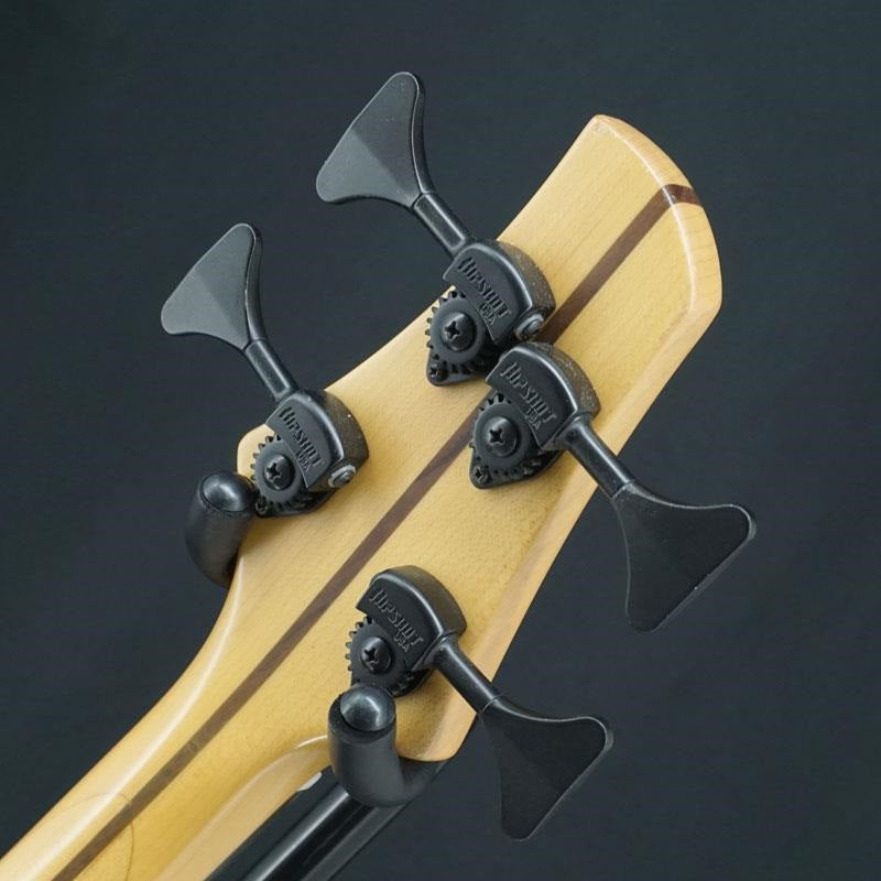 USED_Used_Saber_VL_08