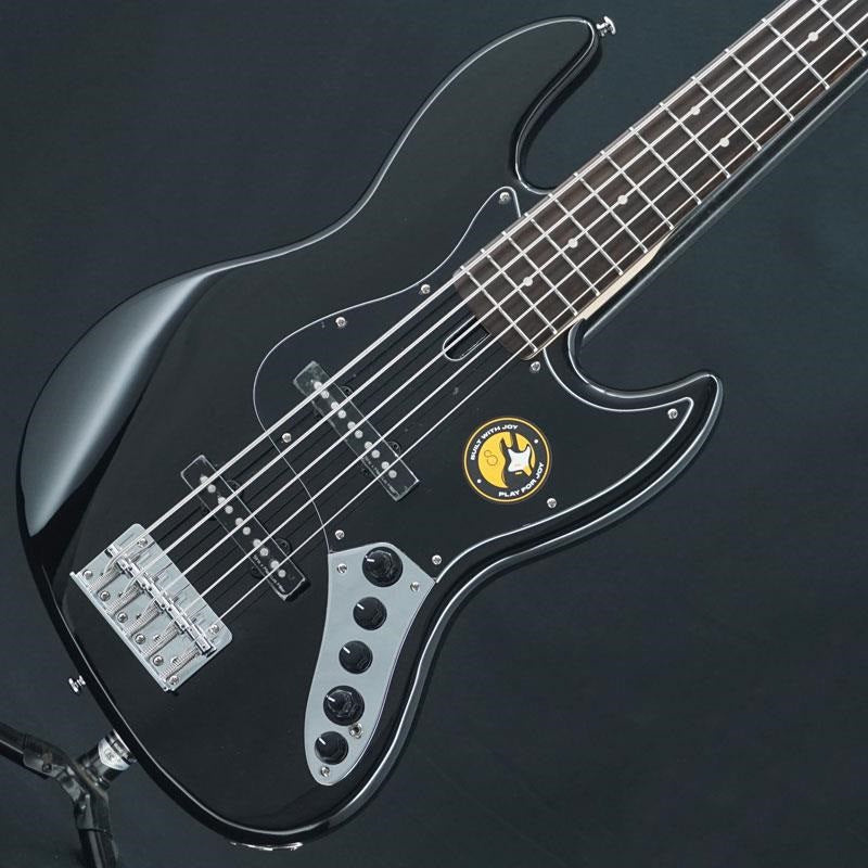 USED_V3_5st_2nd_Generation_(BLK)_01