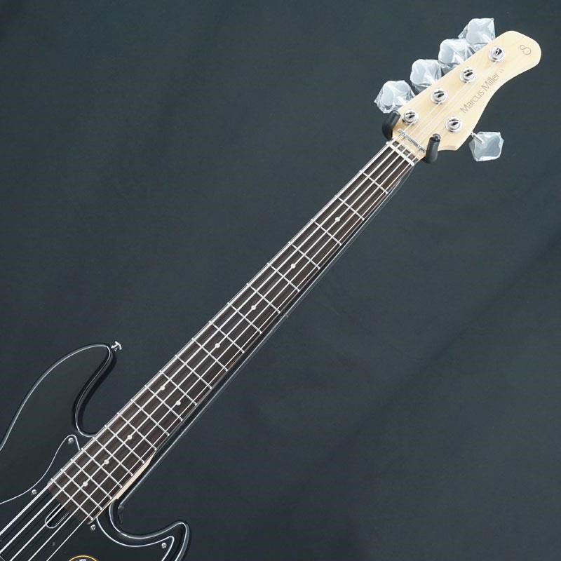 USED_V3_5st_2nd_Generation_(BLK)_05