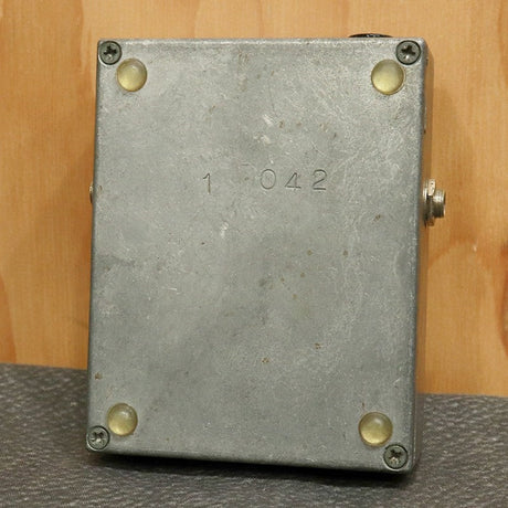 USED_Vintage_Tremolo_02