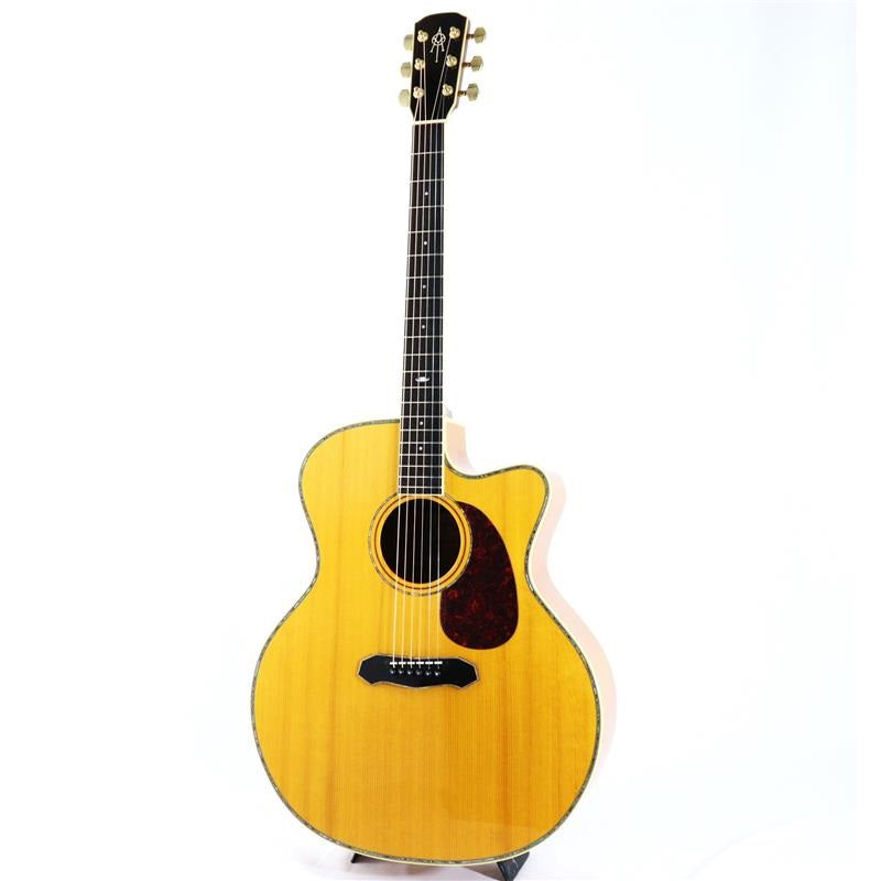 USED_Alvarez_Yairi_GY2E_(2005_model)_02