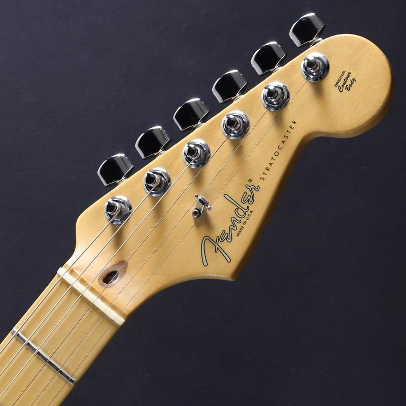 USED_American_Stratocaster_(Black_Maple)_05