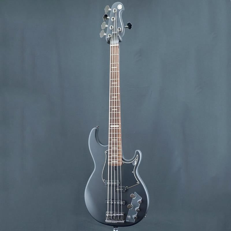 USED_BB735A_(Trans_Matte_Black)_03