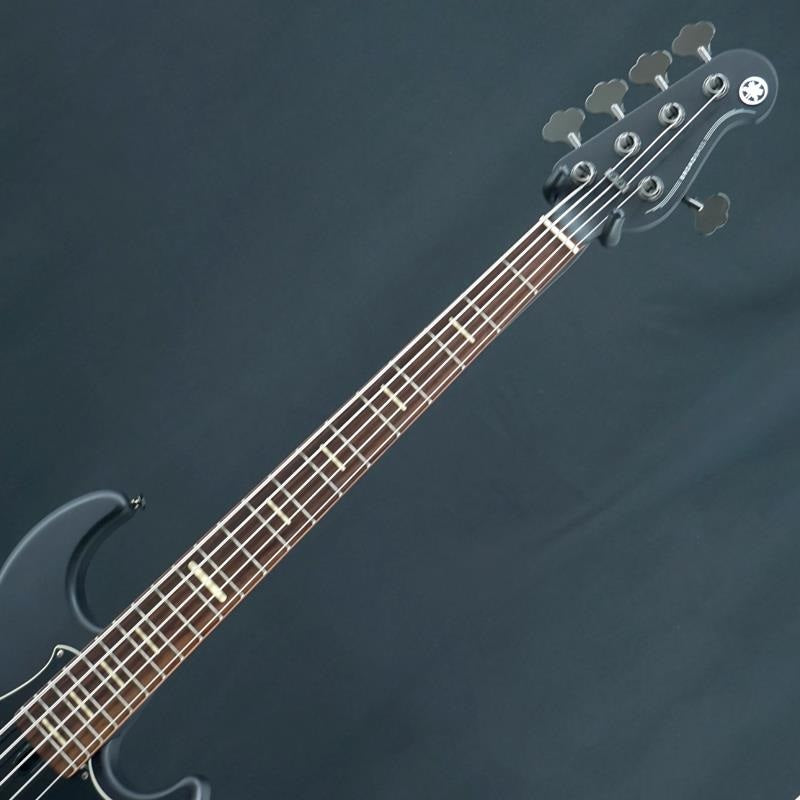 USED_BB735A_(Trans_Matte_Black)_05