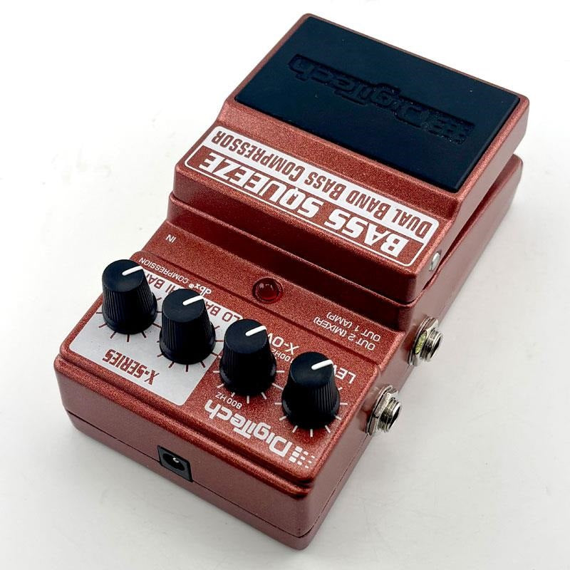 USED_Bass_Squeeze_02