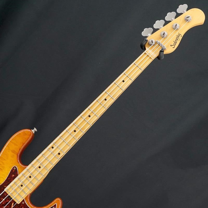 USED_NYC_Vintage_4-string_21-fret_guitar_(Quilted_Maple_Top_Caramel_Burst)_05