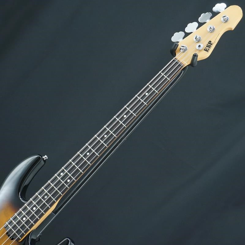 USED_Used_AP_(2TS)_05