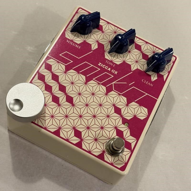 USED_Used_SMOK'IT_01