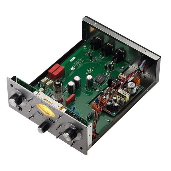 Universal_Audio_710_Twin-Finity_(Vacuum_Tube_Solid_State_Blend_Preamp)_(Official_Japanese_Product)_02