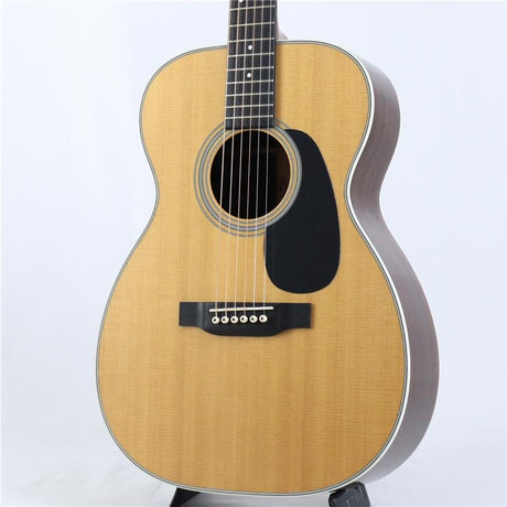 Used_00-28_Standard_(2017_Martin)_01