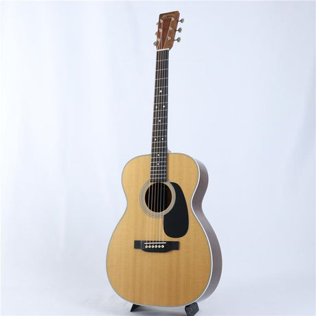 Used_00-28_Standard_(2017_Martin)_02