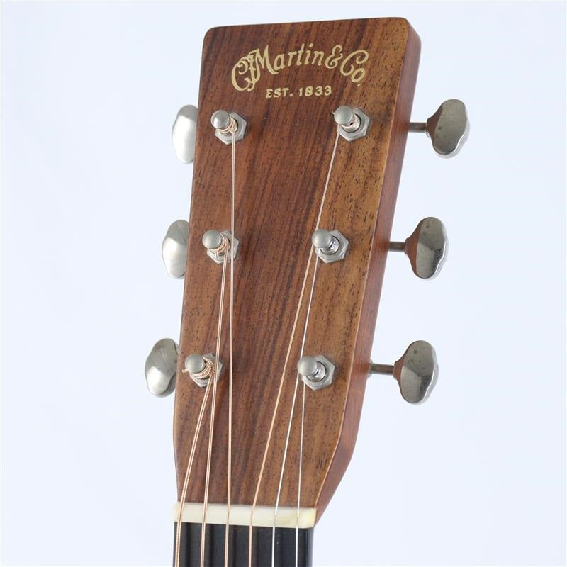 Used_00-28_Standard_(2017_Martin)_05