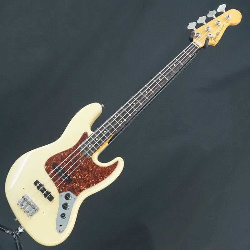 Used_1964_Jazz_Bass_(VWH)_03