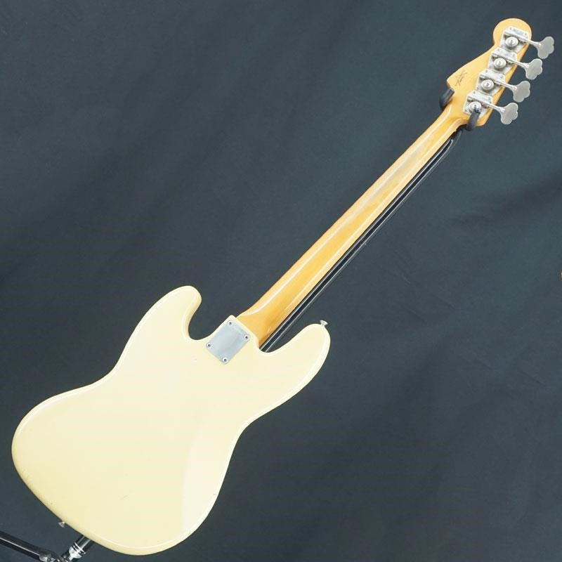 Used_1964_Jazz_Bass_(VWH)_04