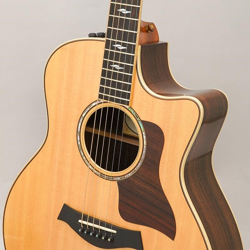 Used_816ce_ES2_First_Edition_'14_Taylor_07