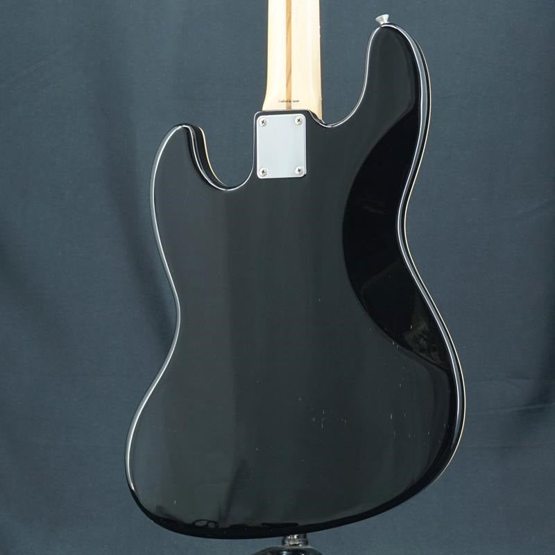 Used_AJB_Aerodyne_Jazz_Bass_(Black)_02